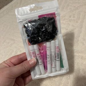 Pet black rubber nail caps